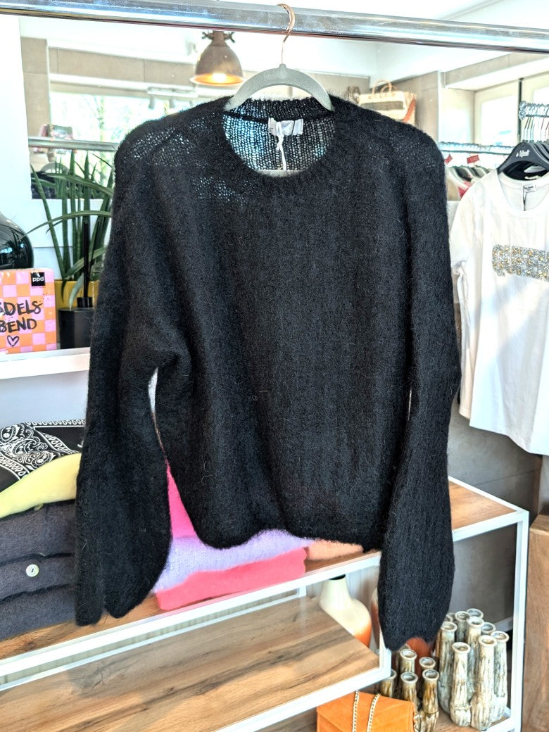Raffinierter Pullover mit ausdrucksstarken Ballonärmeln und weicher Mohair-Komposition aus 80% Kid Mohair – setze ein modernes Statement mit diesem It-Piece!