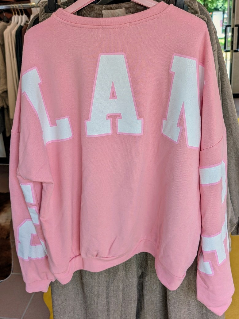 Das Sweatshirt BALANCE Yoga von BELIEVE in den harmonischen Farben Rosa und Pink Creme ist ideal für entspannte Momente. Setze modische Akzente!