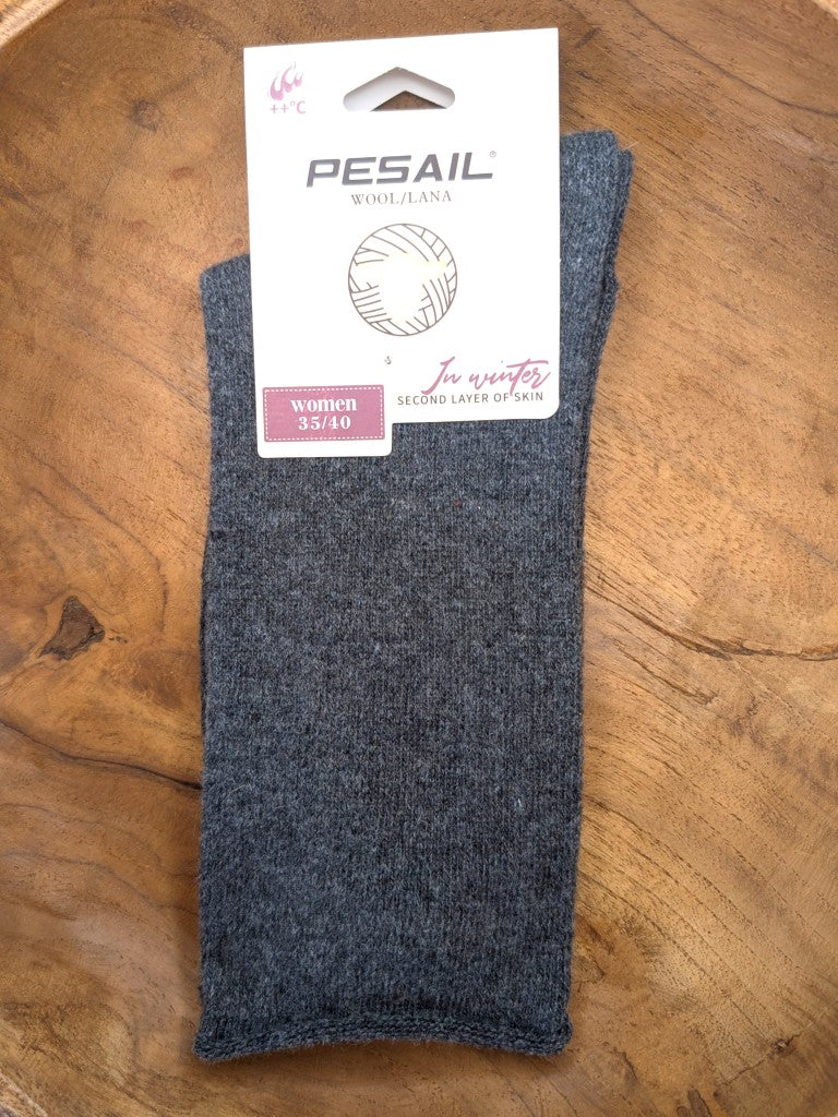 Wärmende Thermo Socken aus hochwertiger Kaschmir-Woll-Mischung. Das Second-Layer-of-Skin-System sorgt für optimale Wärmeisolation und Feuchtigkeitsregulation.