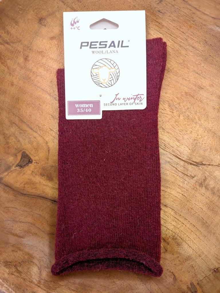 Wärmende Thermo Socken aus hochwertiger Kaschmir-Woll-Mischung. Das Second-Layer-of-Skin-System sorgt für optimale Wärmeisolation und Feuchtigkeitsregulation.