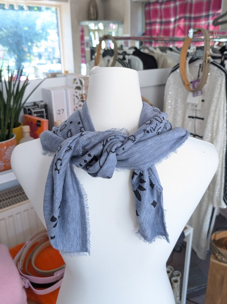 Raffiniert elegantes Paisley Tuch aus Kaschmir Merino Wolle in Hellblau Grau. Styling als Halstuch, Kopftuch, Tuch um die Hüften oder stilvolles Accessoire!