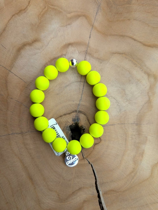 Zeigen Sie Ihre Persönlichkeit mit unserem großartigen elastische Armband mit mittelgroßen Perlen aus Acryl und Kupfer in Neon Gelb - holen Sie es sich jetzt!