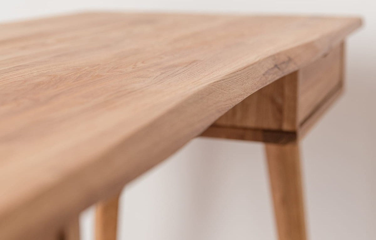 Savona Wildeiche Schreibtisch Savona II – 137,5 cm für Effizientes Arbeiten