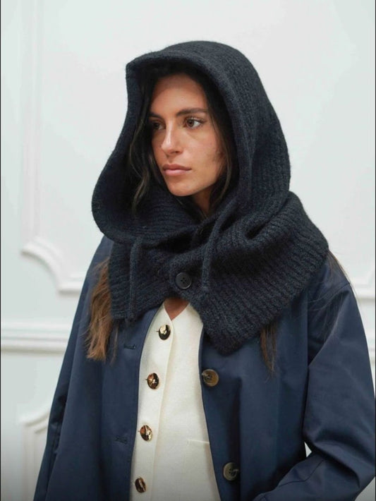 Die Balaclava Strick Sturmhaube in Schwarz von JUBYLEE verbindet kuschelige Wärme mit modernem Stil - vielseitig komfortabel für Outdoor-Aktivitäten!