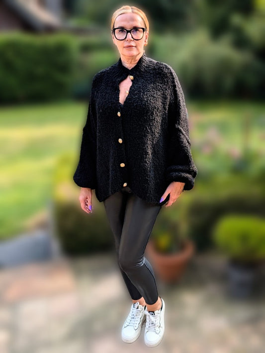 Cardigan Strickjacke Bouclé Schwarz mit Goldknöpfen Oversized One Size