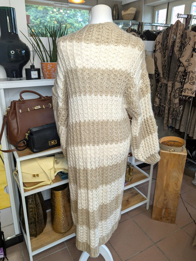 Eleganter weicher langer offener Cardigan, auffälliger Grobstrick gestreift Beige Créme - ideal als Layering-Piece für Frühling Herbst leichte Übergangsschicht.