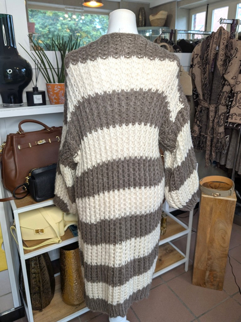 Eleganter weicher langer offener Cardigan, auffälliger Grobstrick gestreift Taupe Créme - ideal als Layering-Piece für Frühling Herbst leichte Übergangsschicht.