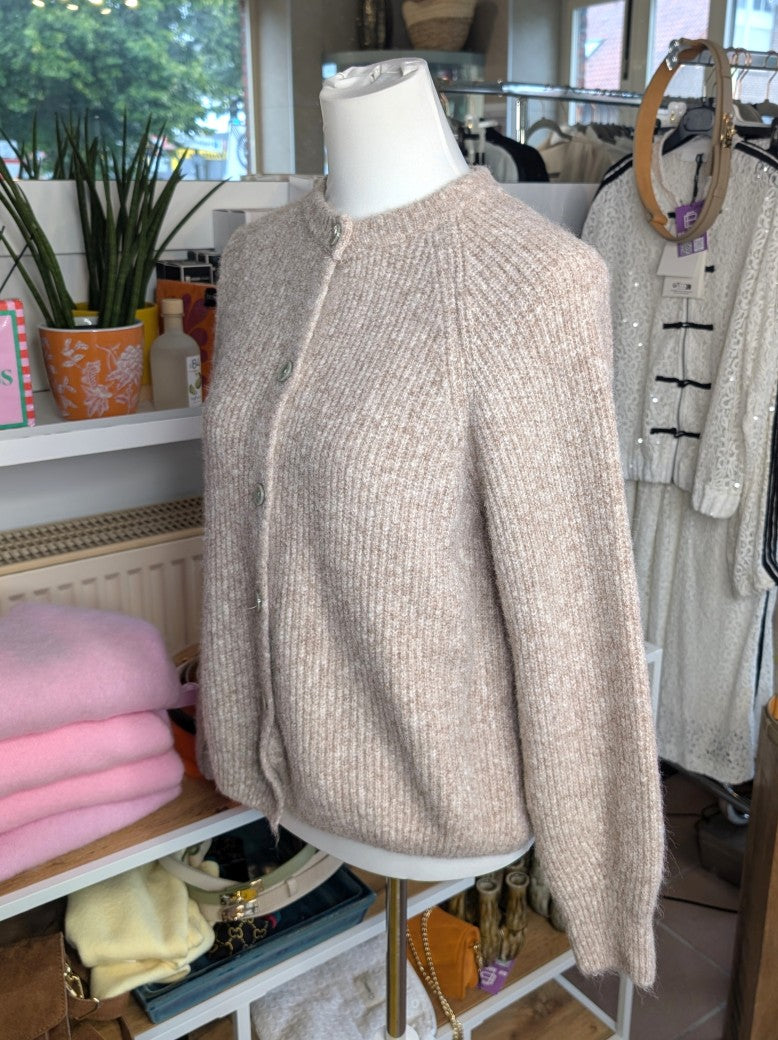 Elegante Cardigan Strickjacke in Taupe Weiß meliert mit hellen Perlmuttknöpfen und weicher fein gerippte Struktur - verleiht jedem Outfit eine raffinierte Note!