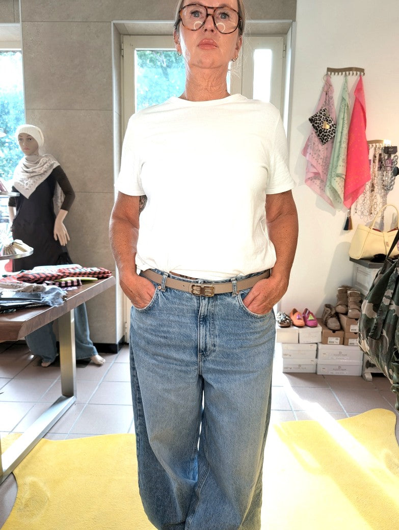 Eleganter hochwertiger Ledergürtel warmes Beige im Balenciaga-Stil - vielseitiges Accessoire für verschiedene Anlässe. Passt perfekt zu Jeans, Chinos, Kleidern!
