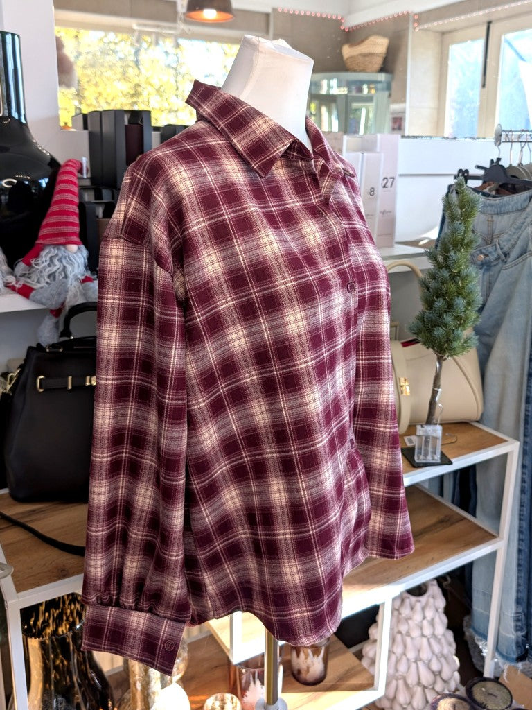 Elegante VoKuHiLa Hemdbluse kariert Karos Burgund Rot Créme aus hochwertiger Viskose in Flanell-Haptik – lässiges Layering für coolen Look und Binden um die Hüfte