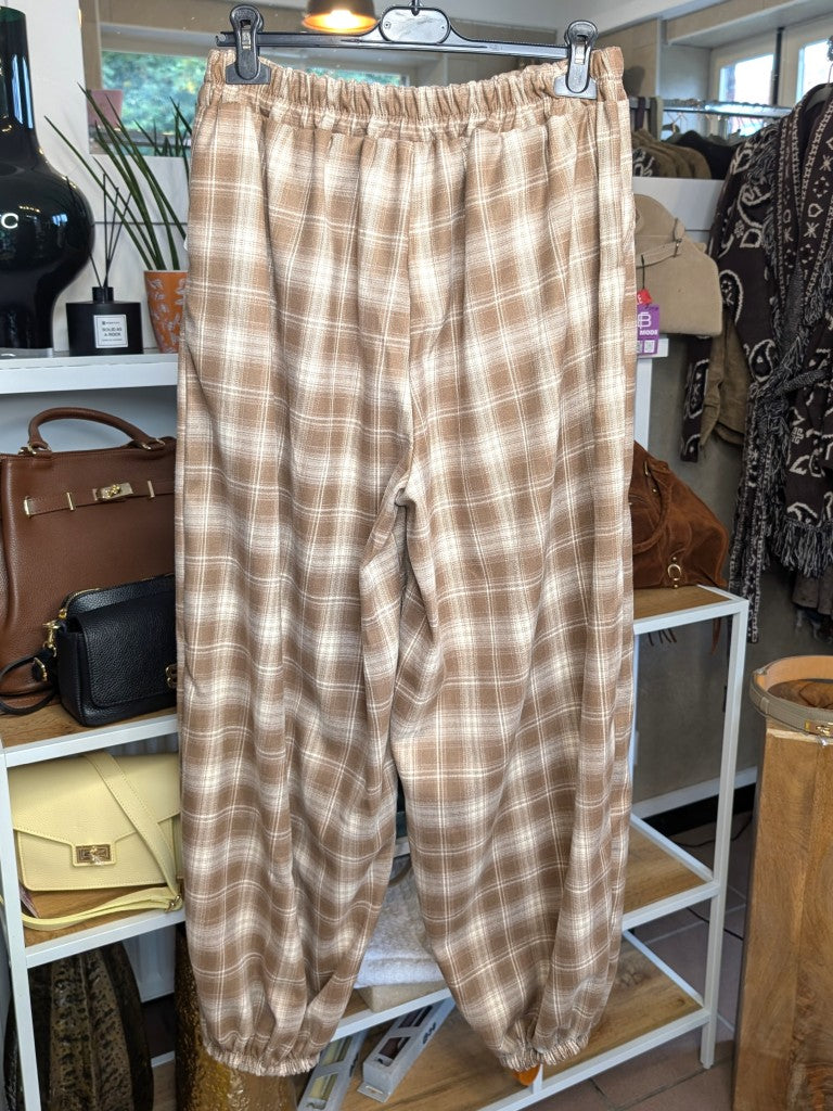 Elegante Viskose-Hose kariert Beige Créme mit praktischen Gummikordeln am Saum für perfekte Passform und Komfort für viele Outfits - vielseitiges Basics-Piece!