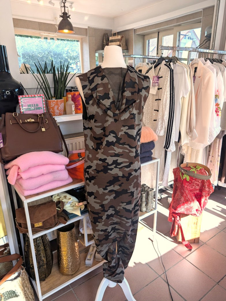 Ärmellos und praktisch: Sweatshirtstoff Camouflage-Jumper moderner Look mit langem Reißverschluss und den funktionalen seitlichen Taschen. Braun Khaki Schwarz