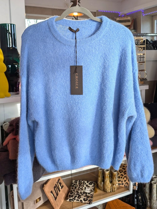 Weicher flauschiger Pullover mit Rundhalsausschnitt aus 52% Alpaka und Wolle in Blau von CHOICE - optimaler wohliger Tragekomfort, deal für jeden Anlass!