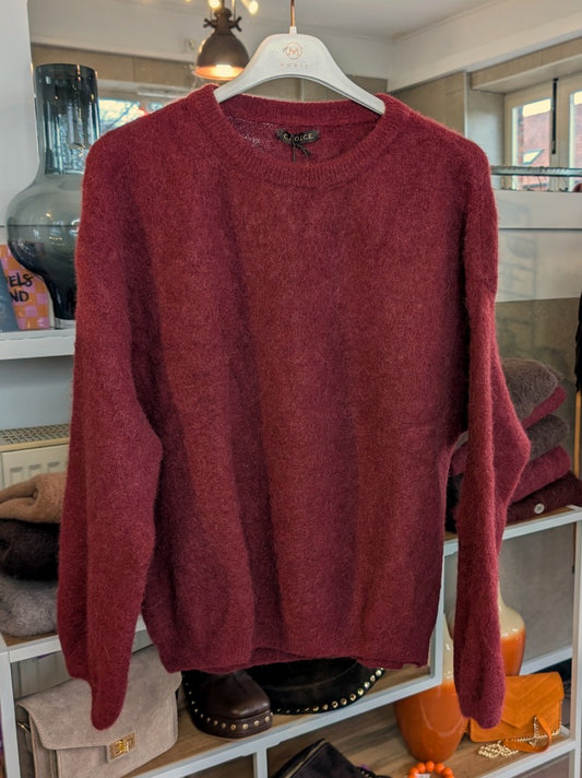 Weicher flauschiger Pullover mit Rundhalsausschnitt aus Alpaka und Wolle in Burgund Rot von CHOICE - optimaler wohliger Tragekomfort, deal für jeden Anlass!