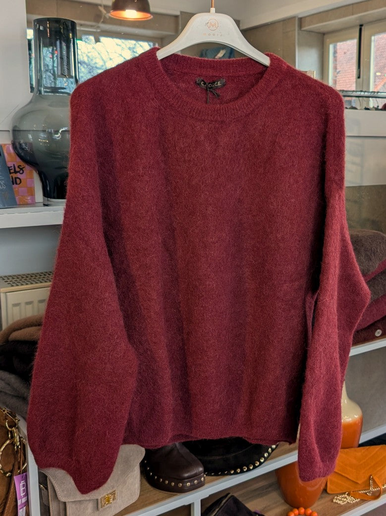 Weicher flauschiger Pullover mit Rundhalsausschnitt aus Alpaka und Wolle in Burgund Rot von CHOICE - optimaler wohliger Tragekomfort, deal für jeden Anlass!