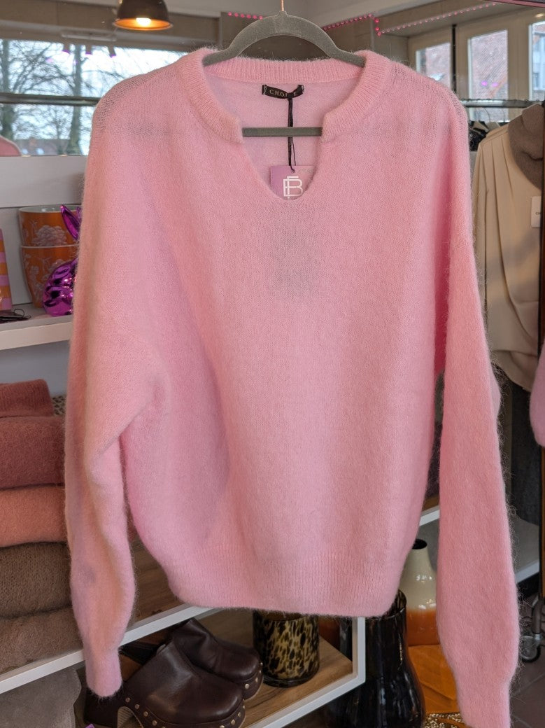 Behaglicher stilvoller cozy Flausch Pulli Pullover mit V-Ausschnitt aus hochwertigem 52% Alpaka und Wolle in Rosa - perfekt für lässig bis elegant!