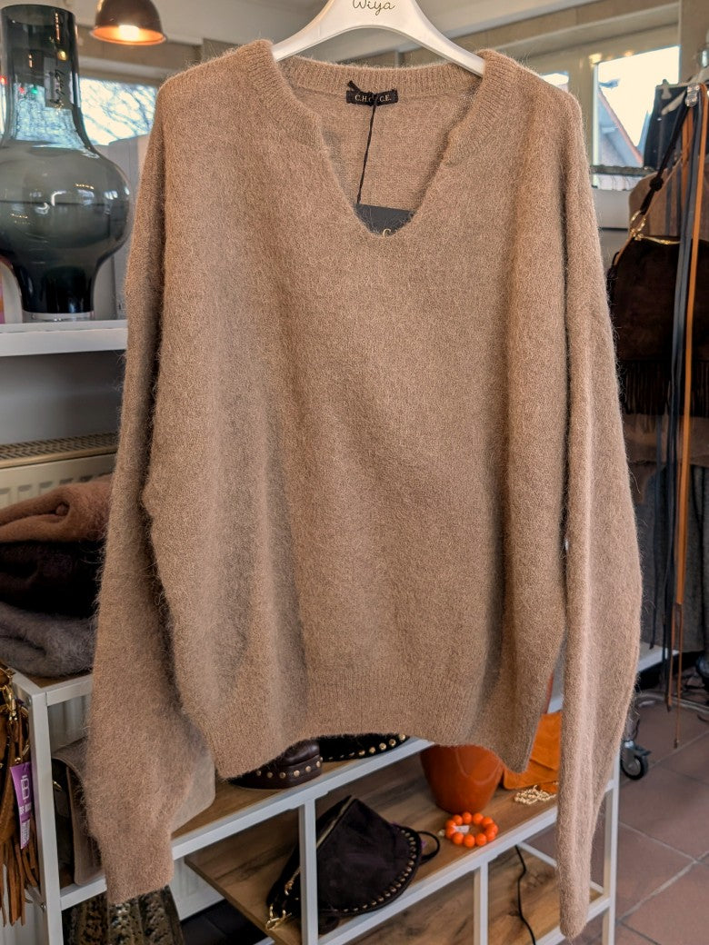 Behaglicher stilvoller cozy Flausch Pulli Pullover mit V-Ausschnitt aus Alpaka und Wolle in Taupe - perfekt für alle Gelegenheiten von lässig bis elegant!