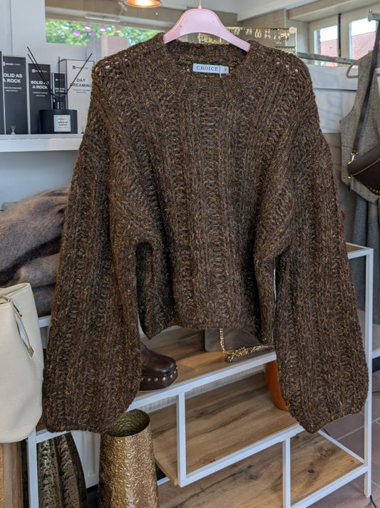 Der Pullover aus einer hochwertigen Mischung aus Viskose, Nylon und Wolle in warmem Coffee-Braun mit Blau Gelb verbindet stilvolles Design und Tragekomfort!
