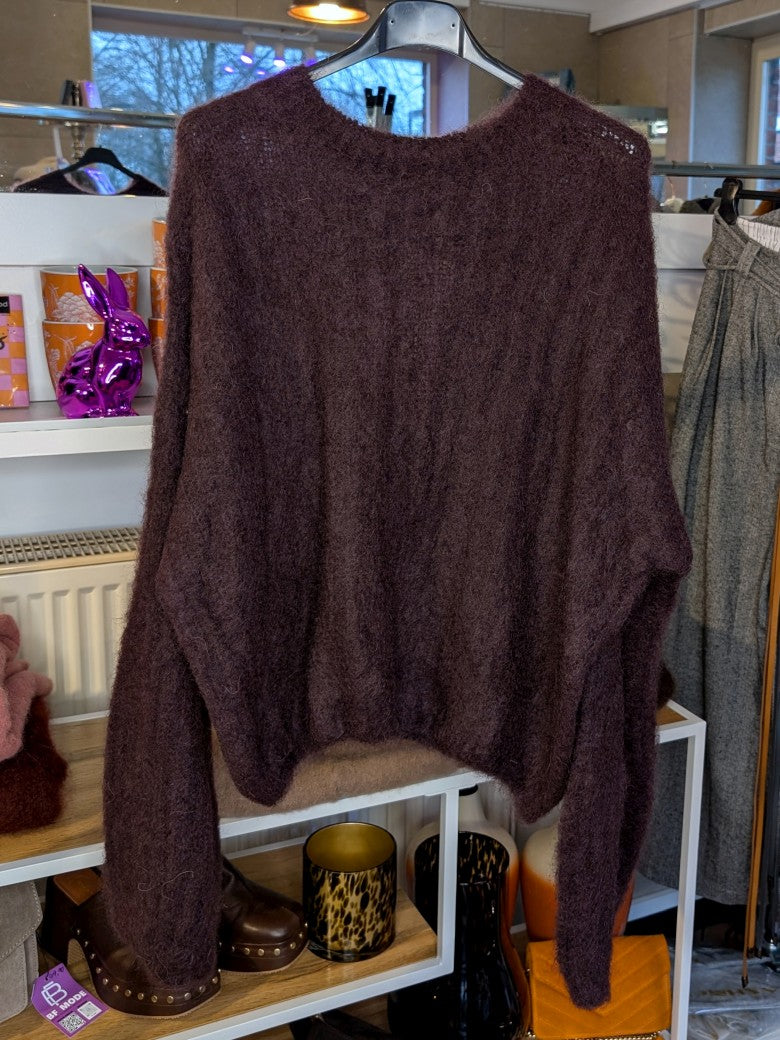 Raffinierter Pullover mit ausdrucksstarken Ballonärmeln und weicher Mohair-Komposition aus 80% Kid Mohair – setze ein modernes Statement mit diesem It-Piece!