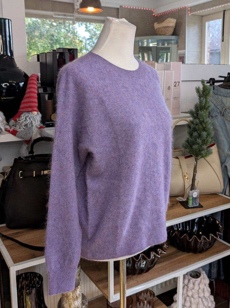 Eleganter mega kuscheliger Pullover in Flieder Lila meliert – luxuriöse Kaschmir Seide Wolle Mischung für höchsten Komfort, Langlebigkeit, Wärmeisolation.