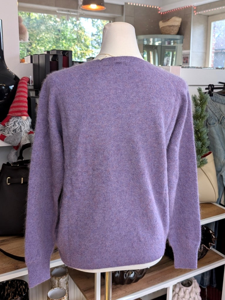 Eleganter mega kuscheliger Pullover in Flieder Lila meliert – luxuriöse Kaschmir Seide Wolle Mischung für höchsten Komfort, Langlebigkeit, Wärmeisolation.