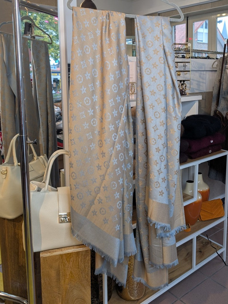 Eleganter Wendeschal im Louis Vuitton Stil in Gold Türkis mit feinen Fransen am Rand aus hochwertiger Viskose - Stylingmöglichkeiten von lässig bis chic!