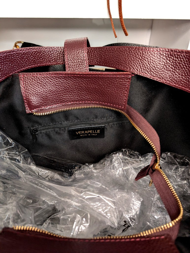 Elegante XL Leder Schultertasche Saint Laurent Tote Bag Y Stil mit verstellbarem Cross-Body Riemen in Bordeaux Rot, Ledergriffe samt Drehriegel Reißverschluss.