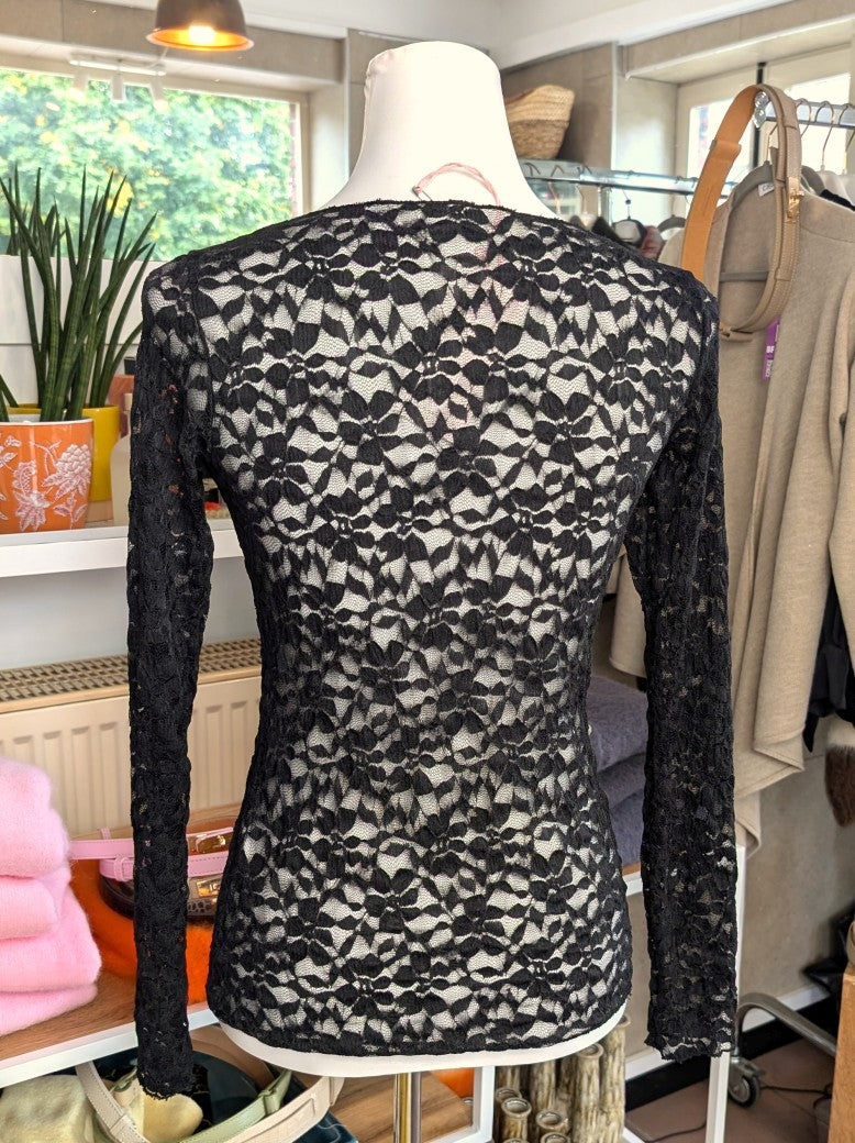 Elegantes Langarm-Shirt Schwarz mega Elastizität seidig weich, hochwertige Spitzenstoffmischung. Ideal für stilvolle Alltagskombinationen oder elegante Abende.