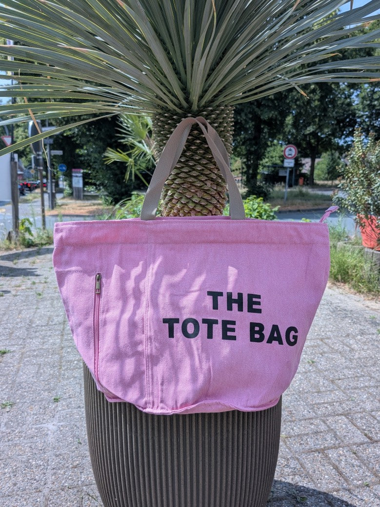 Die perfekte Begleiterin: XL Strand Tasche "The Tote Bag" Rosa Pink mit Reißverschluss und funktionaler Seitentasche - für Strandutensilien, Einkäufe, Alltägliches
