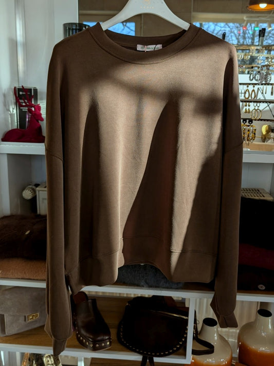 Das weiche Viskose Sweatshirt überzeugt durch VoKuHiLa Schnitt und die elegante Farbkombi Dark Braun Khaki Gold - verbindet Stil und Bequemlichkeit perfekt!