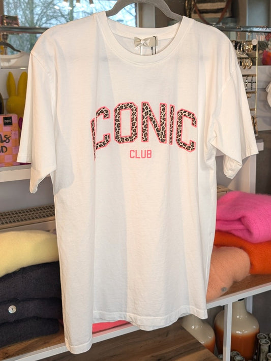 Hochwertiges T-Shirt Iconic in angesagtem Leo-Design mit harmonischer Farbkombination Créme, Beige, Braun und Neon Pink - vielseitiges Piece für jeden Stil!