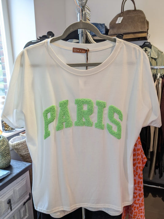 Das stylische T-Shirt Paris in Weiß mit Neon-Grün-Akzenten ist der perfekte Sommer-Loo Hingucker – vom lässigen Stadtbummel bis zum eleganten Abend-Outfit!