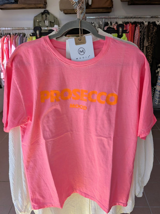 Hol' Dir das perfekte T-Shirt für Deinen Sommer in Neon Pink mit Schriftzug Prosecco in Neon Orange - von MOOIJ! Für jeden Anlass - fühl' Dich wie auf Wolke Sieben!