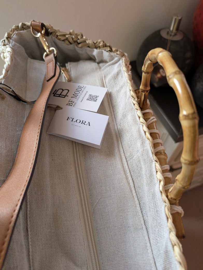 Die Cross-Body Tasche "Bolso" ist der perfekte Begleiter aus hochwertigem Bast, Leinen Innenfutter, Reißverschluss und Bambusgriffen - Handarbeit Spanien!