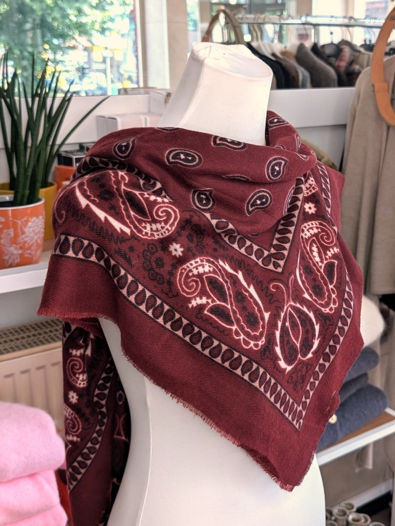 Elegantes Bandana-Tuch aus 100% Viskose, raffinierter ethnischer Charakter durch florales Paisley Muster im Kujten-Stil - als Kopftuch, Halstuch, Schulterumhang