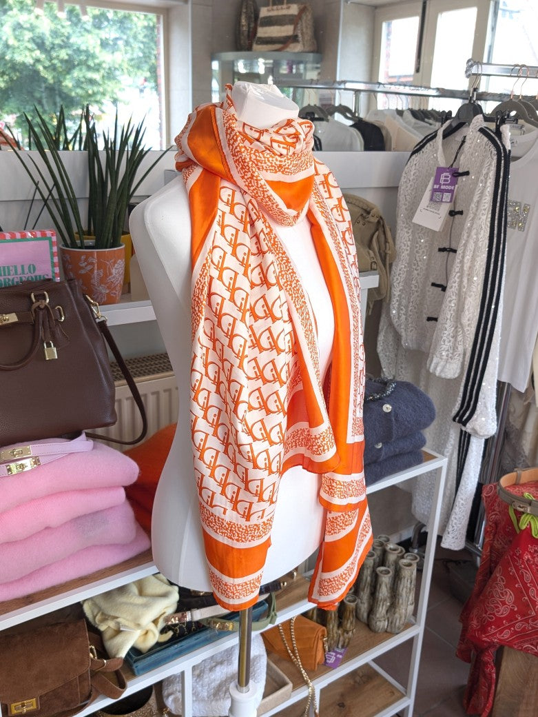 Hochwertiges Rechtecktuch im zeitlosen Dior-Stil in Crème Orange aus edler Seide und Viskose - als Schultertuch, Halstuch, Hüfttuch oder elegantes Accessoire.