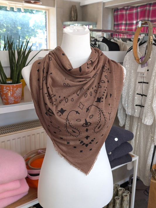 Raffiniert elegantes Paisley Tuch aus Kaschmir Merino Wolle in Braun Schwarz. Styling als Halstuch, Kopftuch, Tuch um die Hüften oder stilvolles Accessoire!