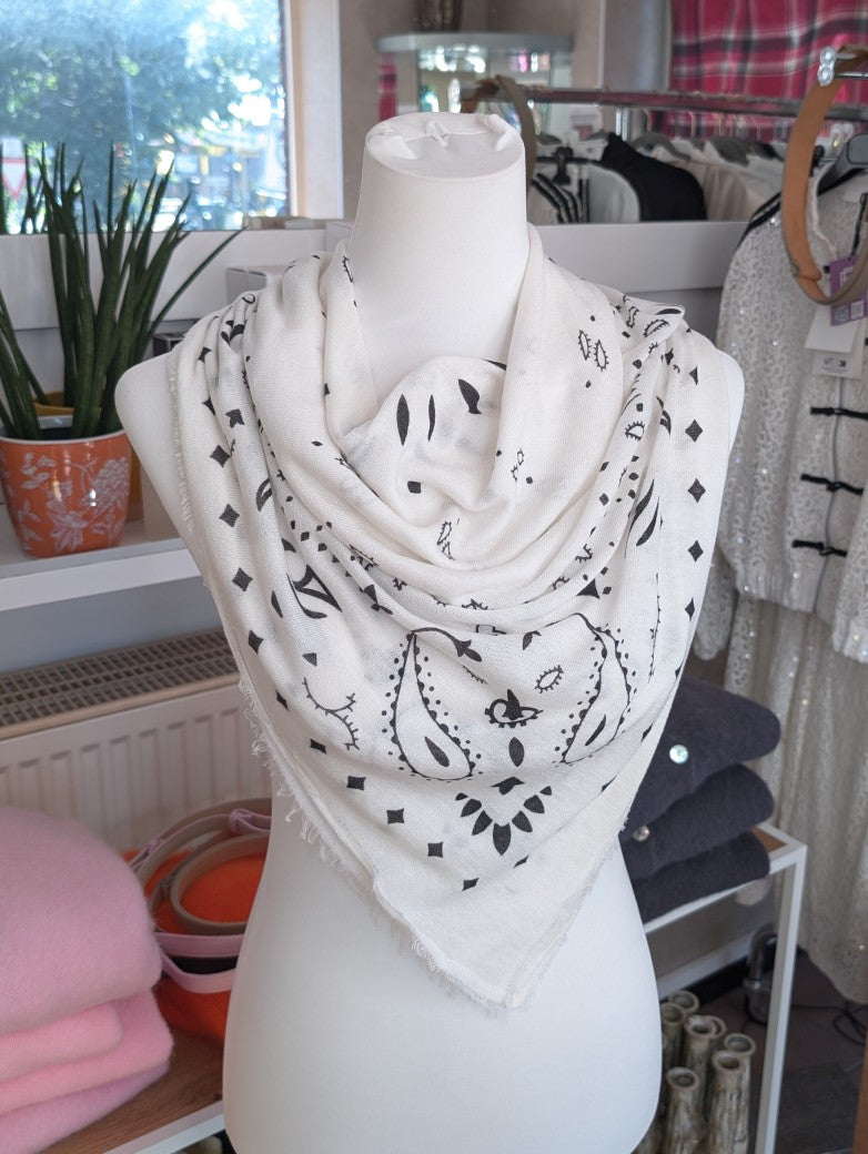 Raffiniert elegantes Paisley Tuch aus Kaschmir Merino Wolle in Weiß Schwarz. Styling als Halstuch, Kopftuch, Tuch um die Hüften oder stilvolles Accessoire!