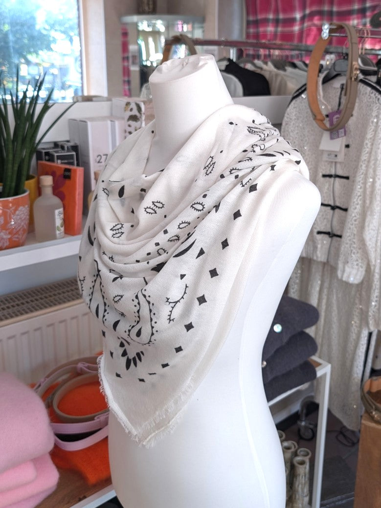 Raffiniert elegantes Paisley Tuch aus Kaschmir Merino Wolle in Weiß Schwarz. Styling als Halstuch, Kopftuch, Tuch um die Hüften oder stilvolles Accessoire!
