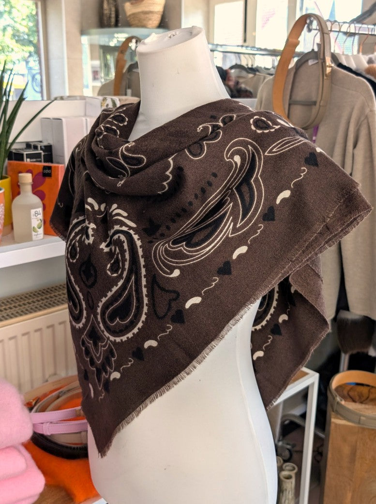 Elegantes Tuch Schal aus 100% Viskose, raffinierter ethnischer Charakter durch florales Paisley Muster im Kujten-Stil - als Kopftuch, Halstuch, Schulterumhang
