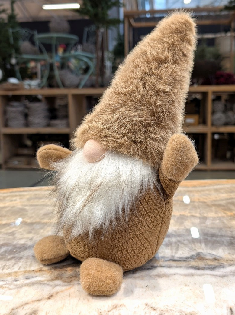 Der charmante flauschige Wichtel bringt festliche Wärme in jedes Zuhause. Perfekt als Tischdekoration, Regalschmuck oder Geschenk für Herbst Winter Weihnachten.
