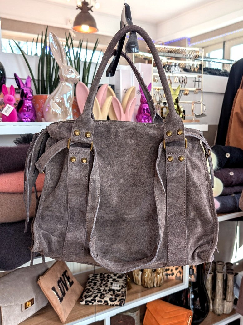 Elegante geräumige Wildledertasche im angesagten Balenciaga City Bag Stil - hochwertige Verarbeitung mit charakteristischen Fransen und Beschlägen in Antik Gold.