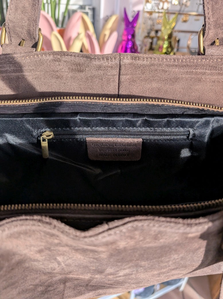 Elegante hochwertige Wildledertasche Shopping Bag in warmem Cognac aus Italien – das perfekte Accessoire mit Charakter und Raffinesse für anspruchsvolle Käufer!