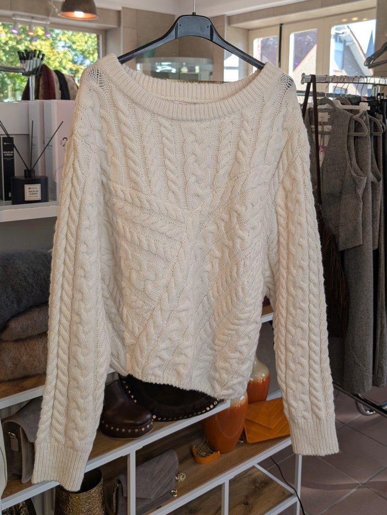 Der asymmetrische Zopfmuster Pulli aus weicher Viskose und Nylon in Creme ist ein zeitloses Statement für stilbewusste Frauen - perfekt für gemütliche Tage!