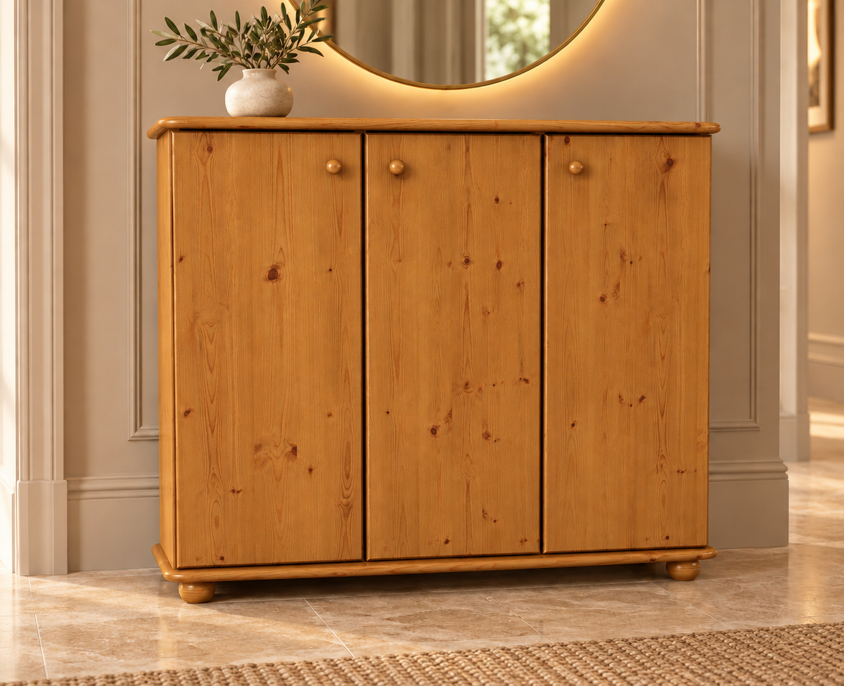 Anika Kommode Kiefer Massivholz 110er | 3-Türig Sideboard mit Regalfächer aus 100% Bio Holz